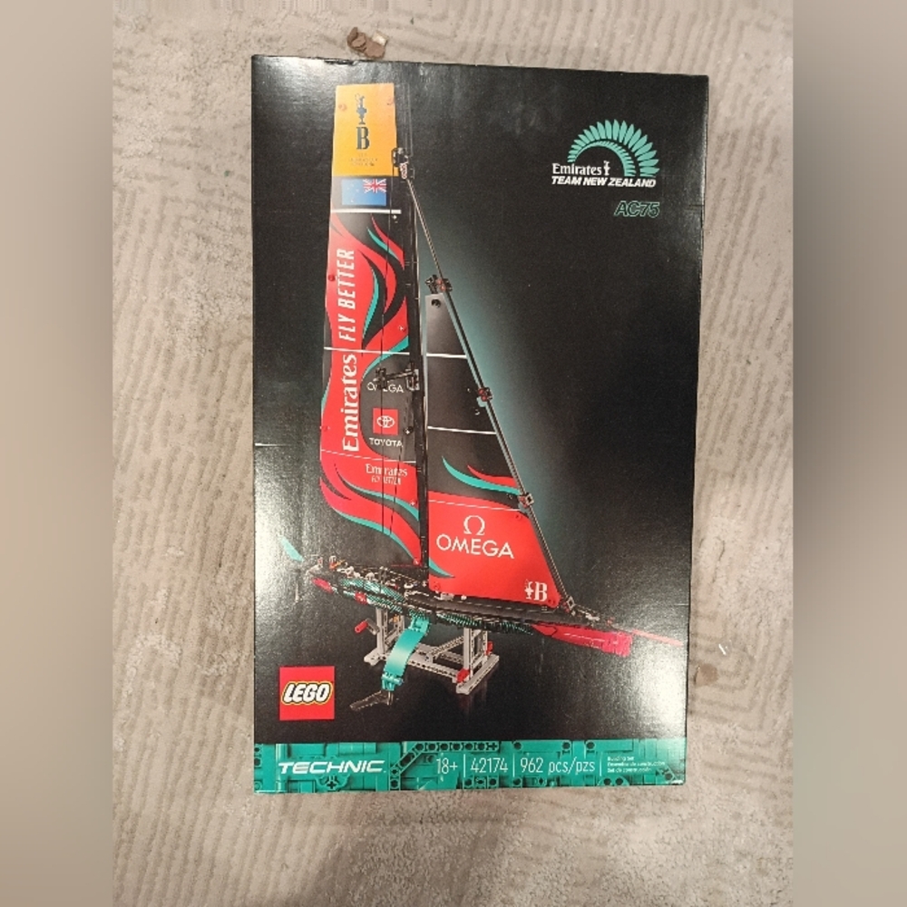 LEGO Technic Emirates Team New Zealand Sailboat Set 42174